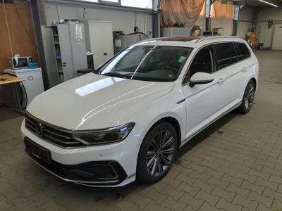 Volkswagen Passat 1.4 VARIANT 1.4 TSI PLUG-IN-HYBRID DSG, 2021