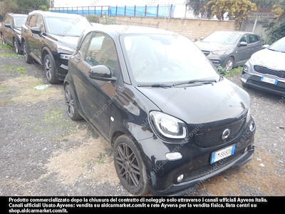 Smart fortwo coupe 90 0.9 66kw -