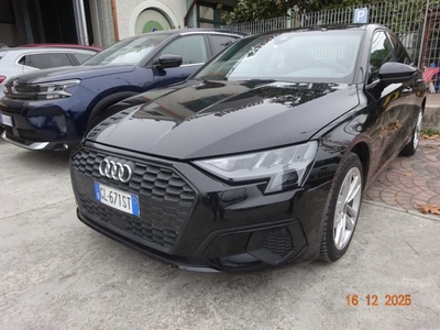 Audi A3 30 TDI S tronic Business, 2022