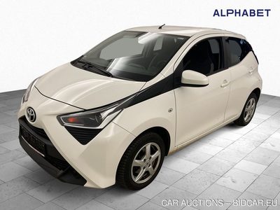 Toyota Aygo x-play -, 2021