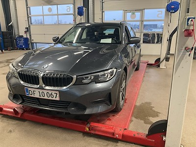 BMW Series 3 330e F Sport Line Touring Auto UA!