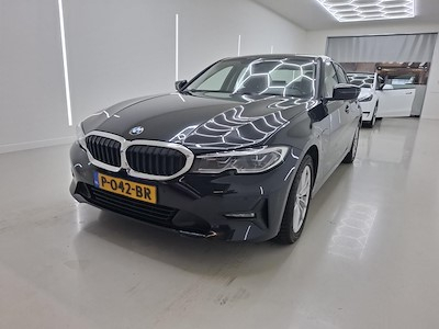 BMW 3 serie sedan 320e Business Edition Plus 4d