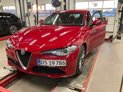 Alfa Romeo Giulia 2.0 Turbo 200 Edizione auto UA!,