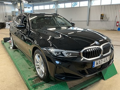BMW Series 3 330e xDrive 292hk Conn Edt Adaptiv-fart Drag