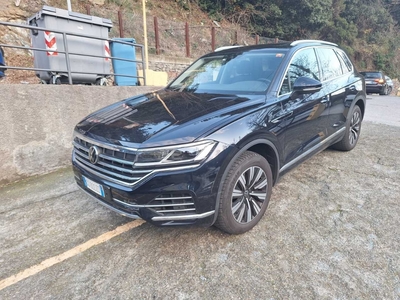 Volkswagen Touareg 3.0 V6 TSI eHYBRID Elegance, 2021