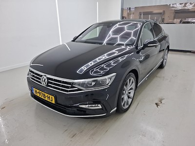 Volkswagen PASSAT 1.5 TSI 7-DSG Elegance Business R 4d