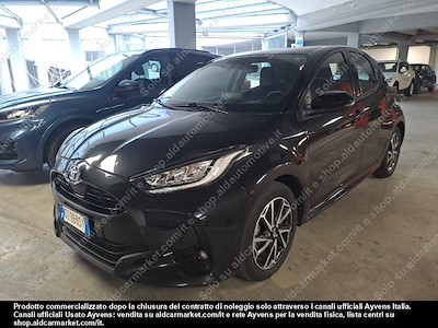 Toyota yaris hybrid trend my22 FP -