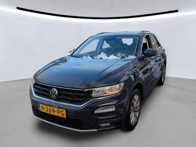 Volkswagen T-roc 1.4 1.5 TSI 150PK DSG STYLE MULTIMEDIA TREKHAAK, 2021