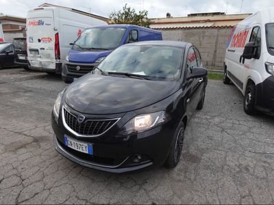 Lancia Ypsilon 1.0 firefly hybrid Gold s&s 70cv 5p.ti, 2023