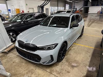 BMW 320e 2.0 TOURING AUT., 2022