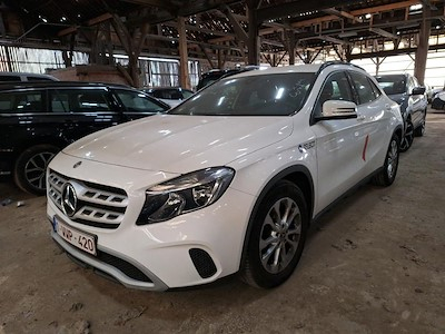 Mercedes-Benz Gla - klasse 1.6 GLA 180 BUSINESS SOLUTION