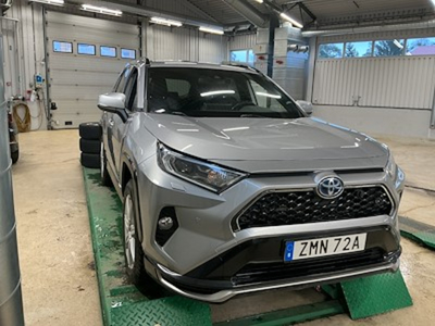 Toyota Rav4 2.5 Plug-in Hybrid 306hk AWD Launch Edition Drag