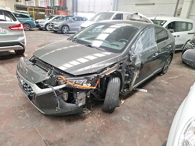 Hyundai IONIQ 1.6 PLUG-IN HYBRID SHINE