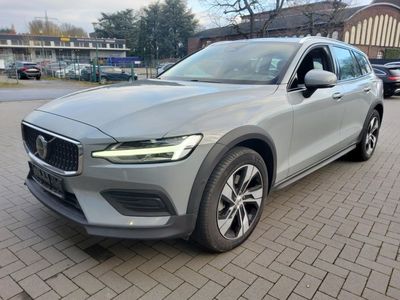 Volvo V60 2.0 CROSS COUNTRY B4 D AWD, 2023