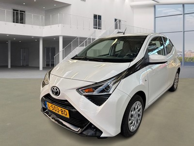 Toyota Aygo 0.9 1.0 VVT-I X-PLAY, 2021