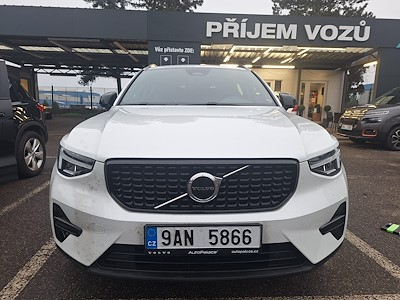Volvo XC40 B4 Plus Dark DCT
