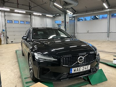 Volvo V60 Recharge T6 350hk AWD Plus Dark Drag 360 H&K