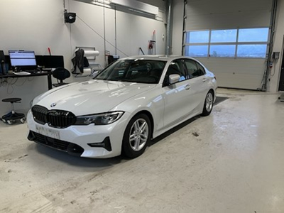 BMW 3 serie 2.0 320D F SPORT LINE AUTO UA!