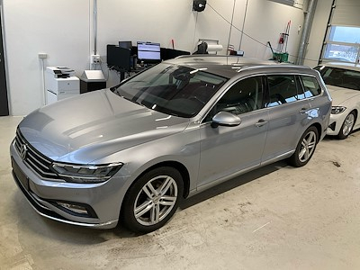 Volkswagen PASSAT 1.5 TSI 150 ELEGANCE PLUS DSG VARIANT UA!