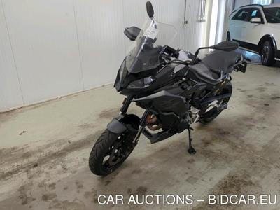 BMW F900 F 900R, 2024