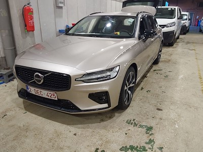 Volvo V60 2.0 B3 MHEV PLUS DARK DCT