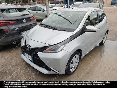 Toyota aygo 1.0 vvt-i x-play tss -