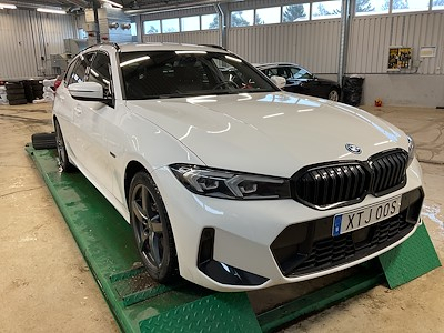 BMW 3-SERIE 330e xDrive Touring 292hk M Sport Business Connected Edition Drag