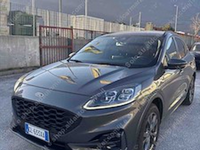 Ford kuga 2.5 benzina fhev 190cv -