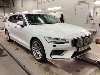 Volvo V60 Recharge T6 AWD 340hk Momentum Advanced Drag