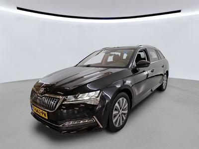 Skoda Superb combi 1.3 1.4 TSI PHEV 218PK DSG BUSINESS EDITION COMFORT TREKHAAK, 2023