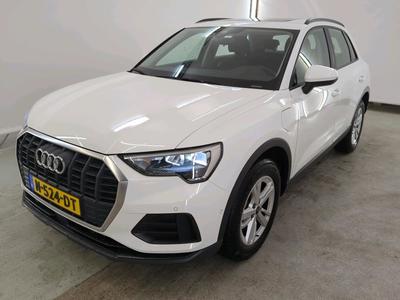 Audi Q3 1.3 45 TFSI E EDITION, 2021