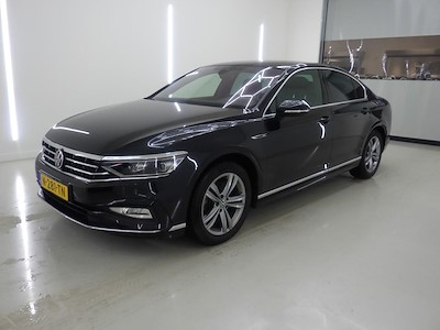 Volkswagen PASSAT 1.5 TSI 7-DSG R-Line Business