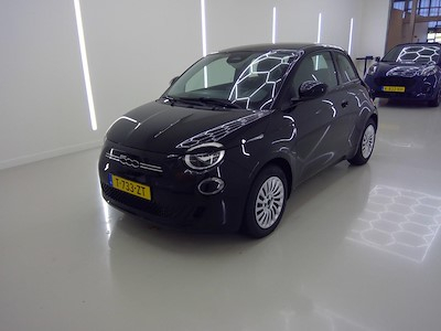 Fiat 500e 42kWh Urban 3d