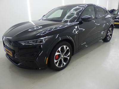 Ford Mustang mach-e 75kWh AWD auto