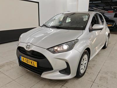 Toyota Yaris 1.4 1.5 HYBRID ACTIVE, 2021