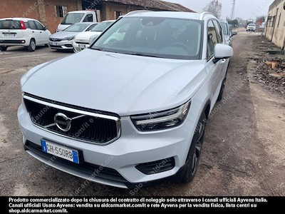 Volvo xc40 T2 automatico momentum pro -
