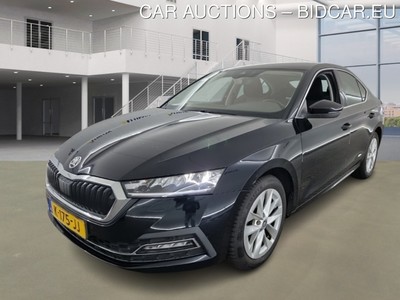 Skoda Octavia 0.9 1.0 E-TSI BUSINESS EDITION PLUS, 2021