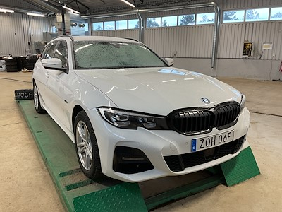 BMW Series 3 330e xDrive Touring M Sport