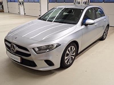 Mercedes-Benz A180d essential 116 CV Business Solution Essential