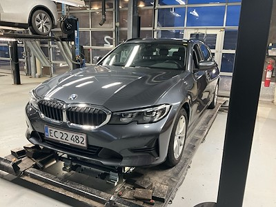 BMW 3 serie 2.0 320D CONNECTED TOURING AUTO UA!,