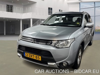 Mitsubishi Outlander 1.9 2.0 PHEV BUSINESS EDITION X-LINE, 2015