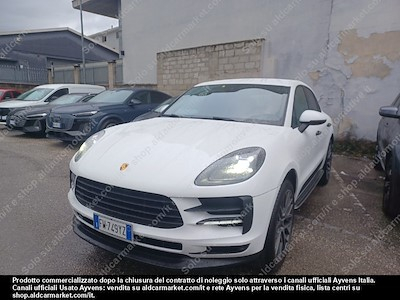 Porsche macan - sport utility vehicle -