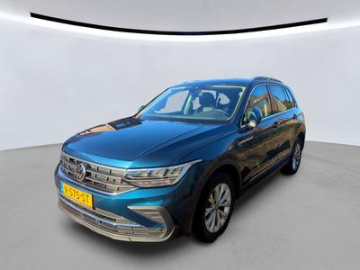 Volkswagen Tiguan 1.4 1.5 TSI 130PK LIFE BUSINESS MULTIMEDIA TREKHAAK, 2022
