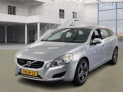 Volvo V60 2.4 2.4 D6 AWD PLUG-IN HYBRID PURE LIMITED, 2013