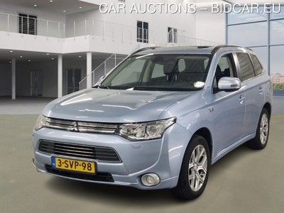 Mitsubishi Outlander 1.9 2.0 PHEV INSTYLE+ 4WD, 2013