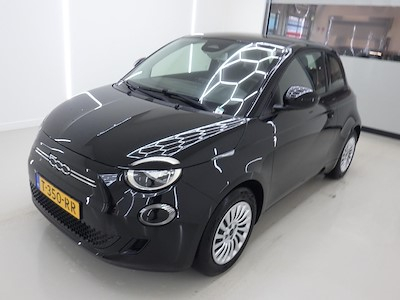 Fiat 500e 42kWh Urban 3d