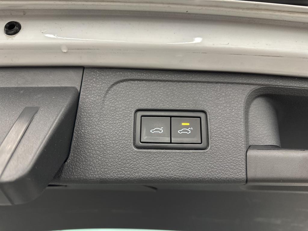 Volkswagen Vw passat 2.0 Tdi Scr 150ps Elegance Dsg