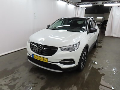Opel Grandland X 1.2 Turbo S&S 96kW Bus. Executive 5d