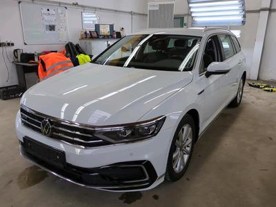 Volkswagen Passat 1.4 VARIANT 1.4 TSI PLUG-IN-HYBRID DSG, 2022