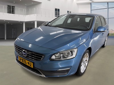 Volvo V60 1.9 2.0 D4 MOMENTUM, 2014
